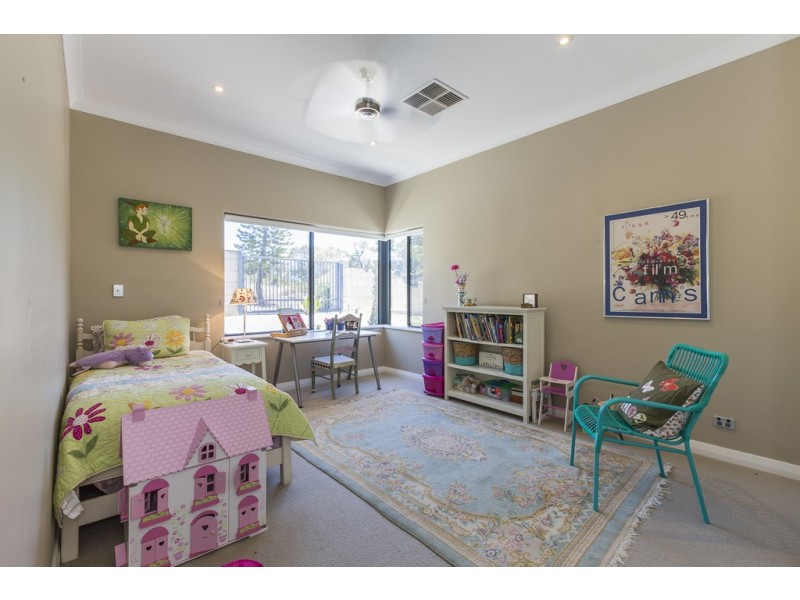 19 McClemans Road, Mount Claremont WA 6010