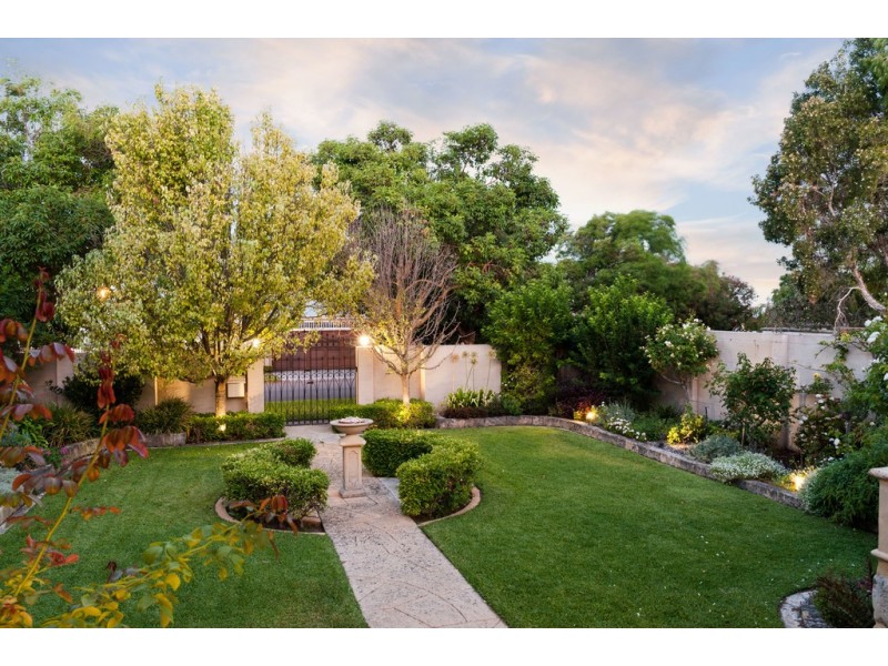 9 Grange Street, Claremont WA 6010
