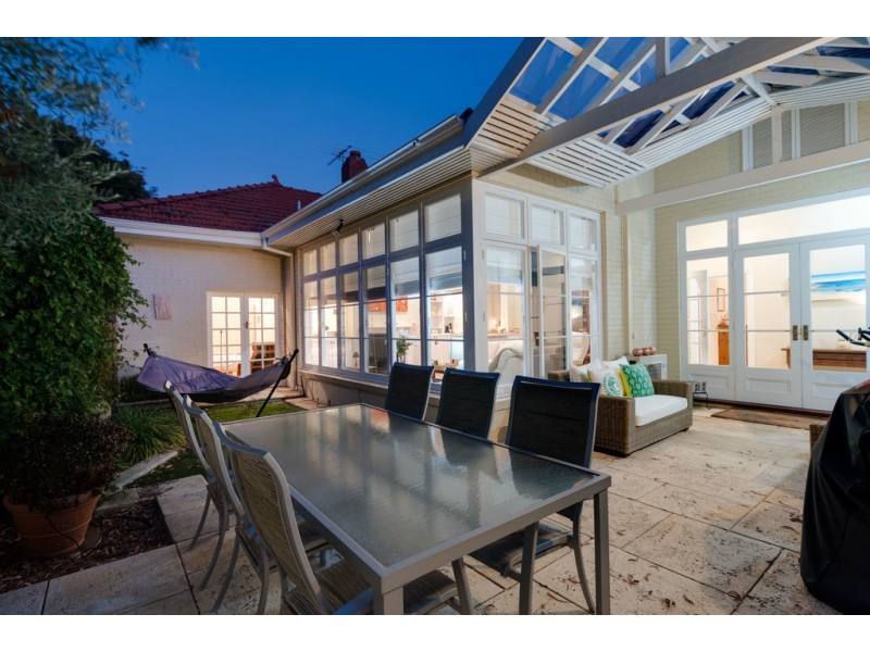 9 Grange Street, Claremont WA 6010