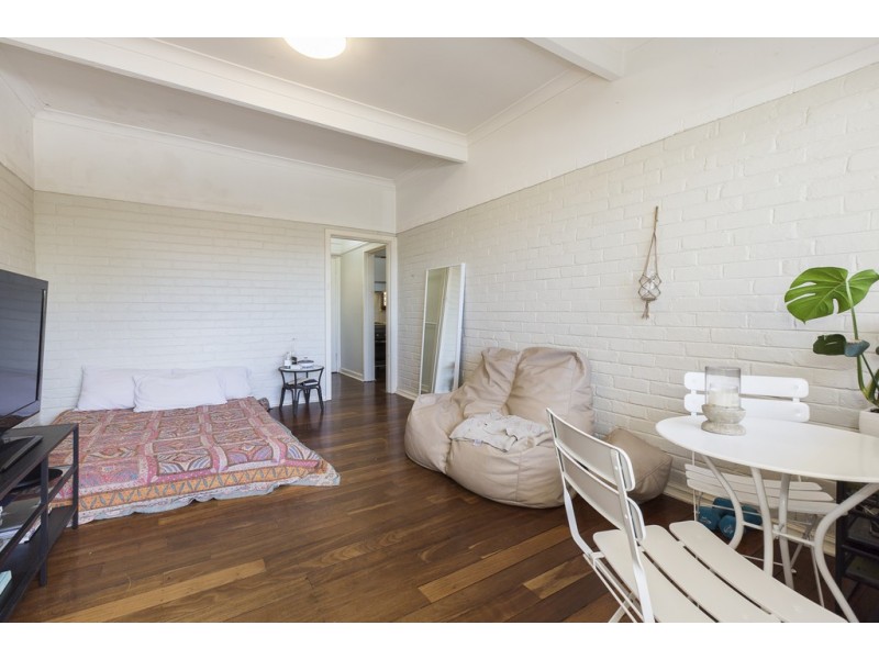 8/15 Eric Street, Cottesloe WA 6011