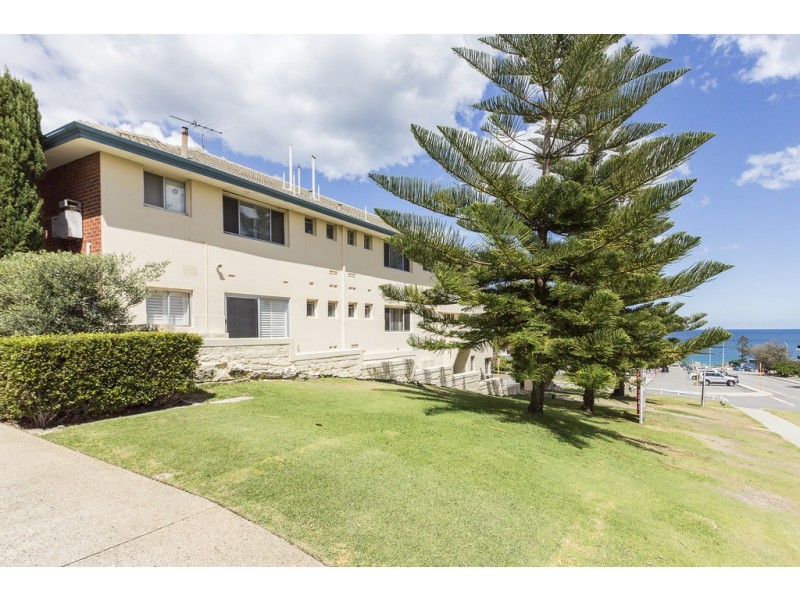 8/15 Eric Street, Cottesloe WA 6011