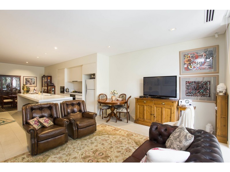 32/11 Leighton Beach Blvd, North Fremantle WA 6159