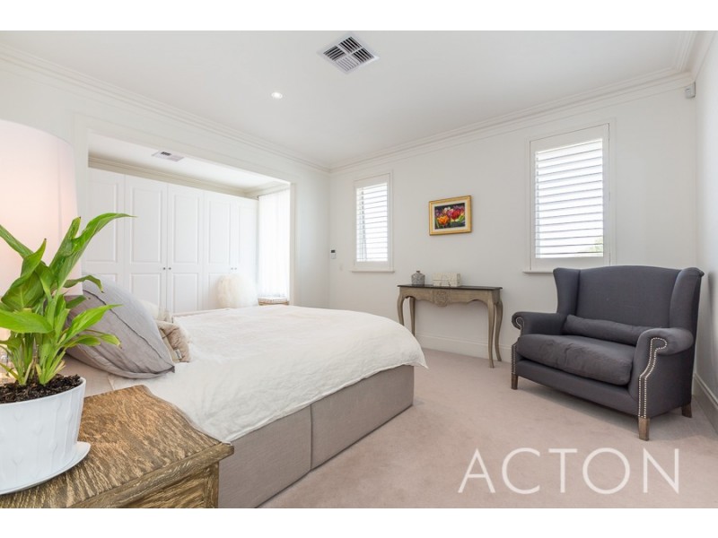 77 Rosewood Avenue, Woodlands WA 6018