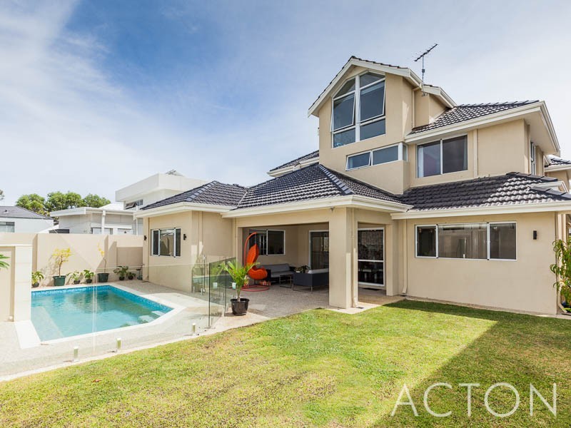 21 Appleberry Street, Churchlands WA 6018