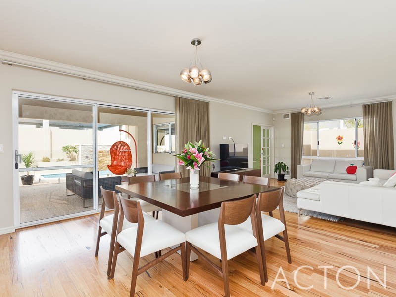 21 Appleberry Street, Churchlands WA 6018