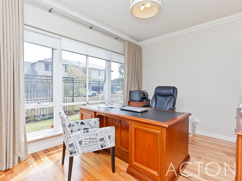 21 Appleberry Street, Churchlands WA 6018