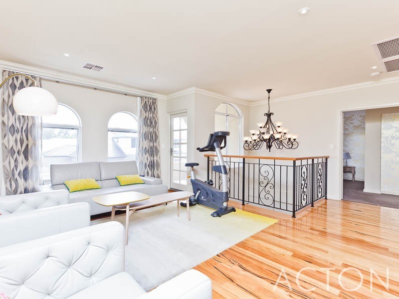 21 Appleberry Street, Churchlands WA 6018