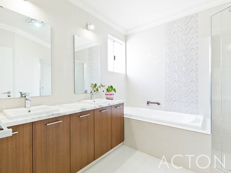 21 Appleberry Street, Churchlands WA 6018