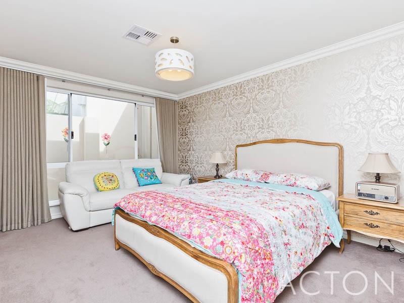 21 Appleberry Street, Churchlands WA 6018