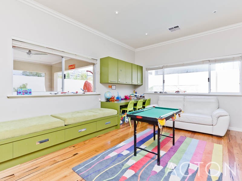 21 Appleberry Street, Churchlands WA 6018