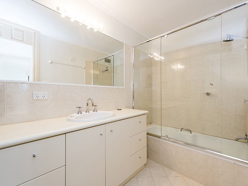 13A/25 Victoria Avenue, Claremont WA 6010