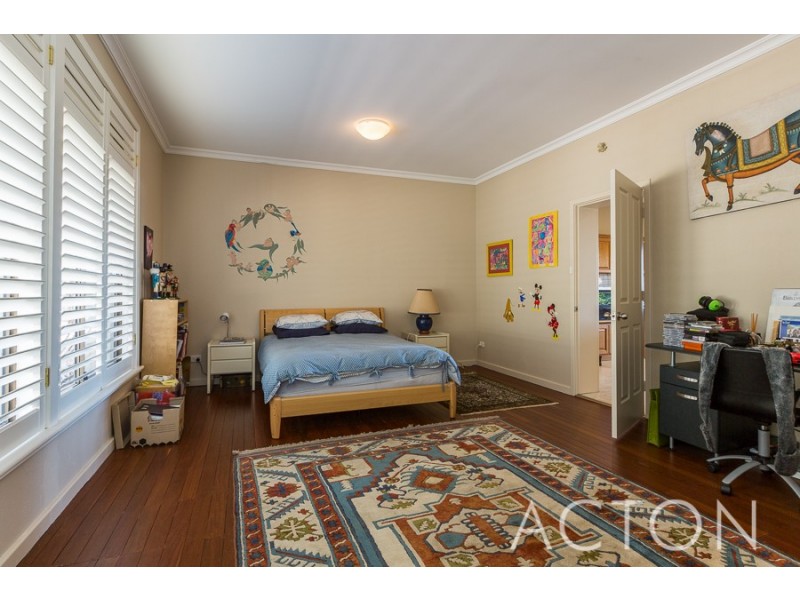 17 Saunders Street, Mosman Park WA 6012