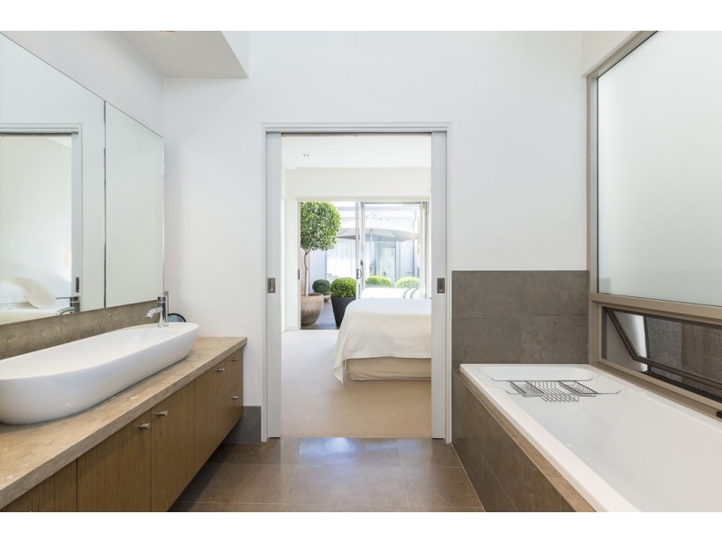 21 Wentworth Street, Cottesloe WA 6011