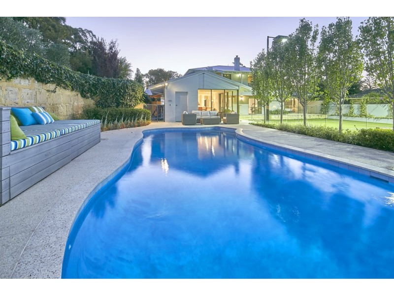 7 Watkins Road, Dalkeith WA 6009