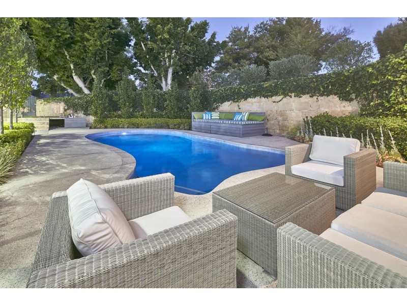 7 Watkins Road, Dalkeith WA 6009