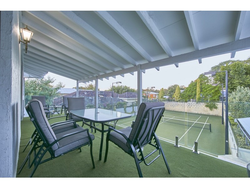 7 Watkins Road, Dalkeith WA 6009