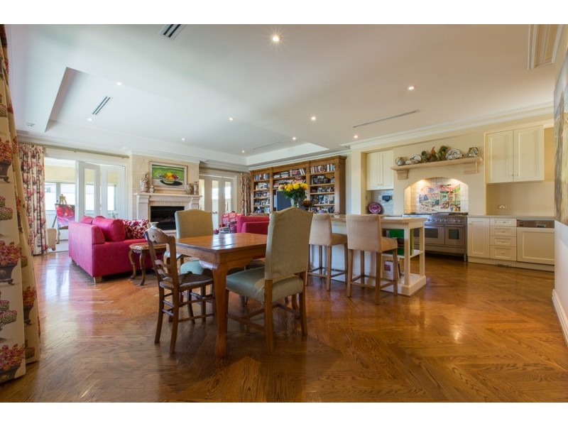 4 Hawkstone Street, Cottesloe WA 6011