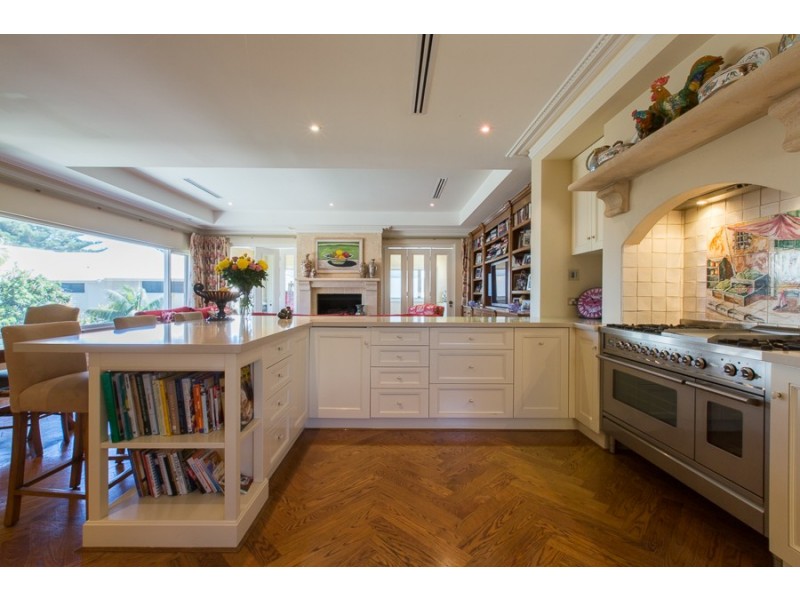 4 Hawkstone Street, Cottesloe WA 6011