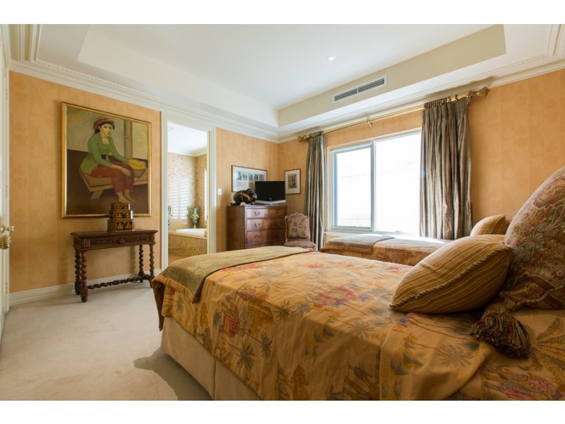 4 Hawkstone Street, Cottesloe WA 6011