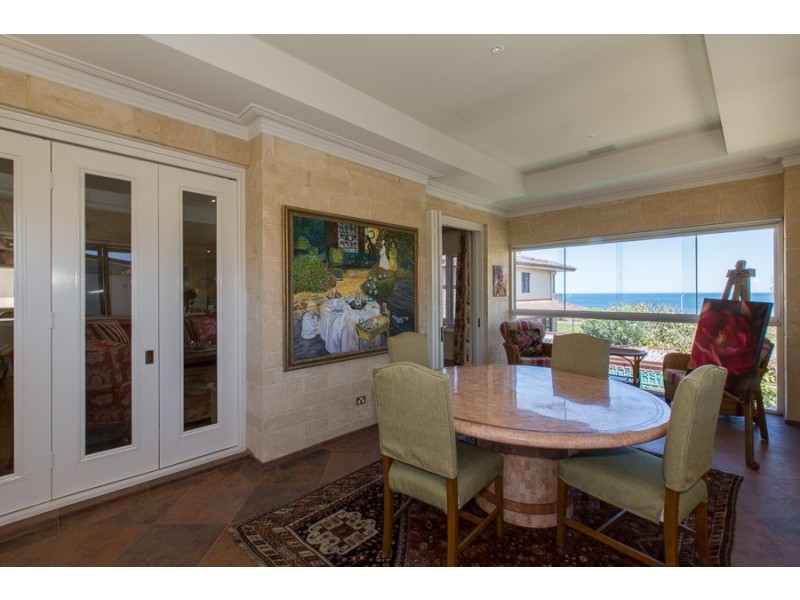 4 Hawkstone Street, Cottesloe WA 6011