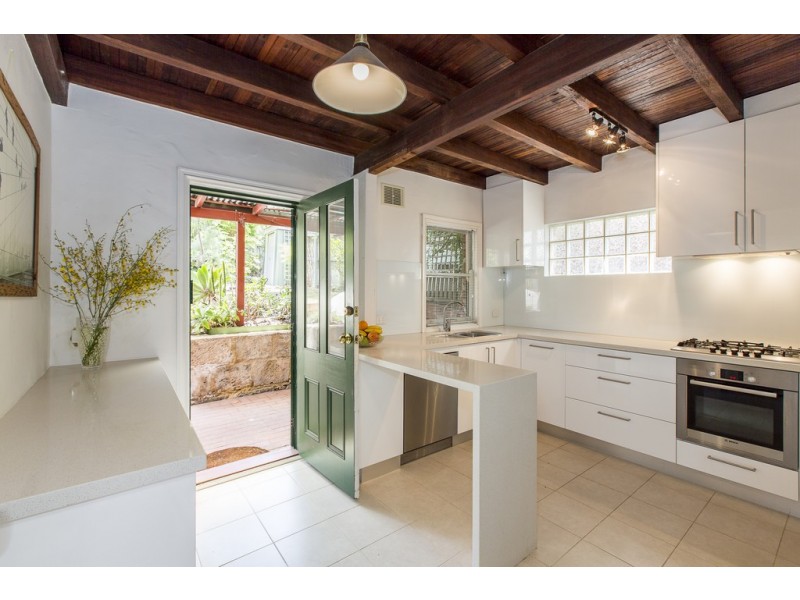 64 Thompson Road, North Fremantle WA 6159