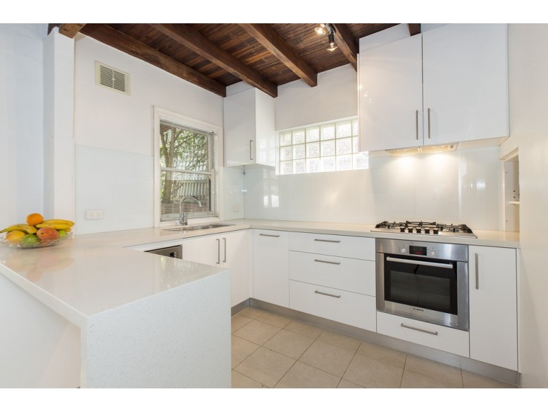 64 Thompson Road, North Fremantle WA 6159