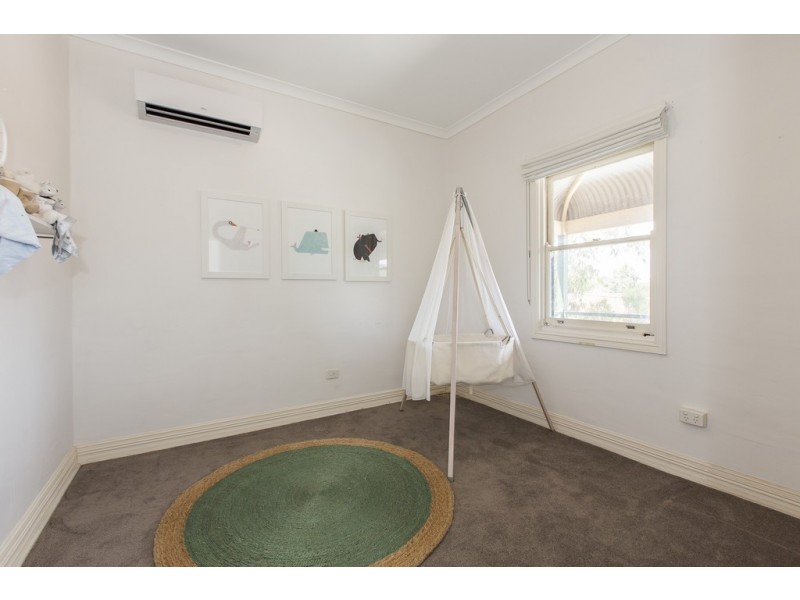 64 Thompson Road, North Fremantle WA 6159