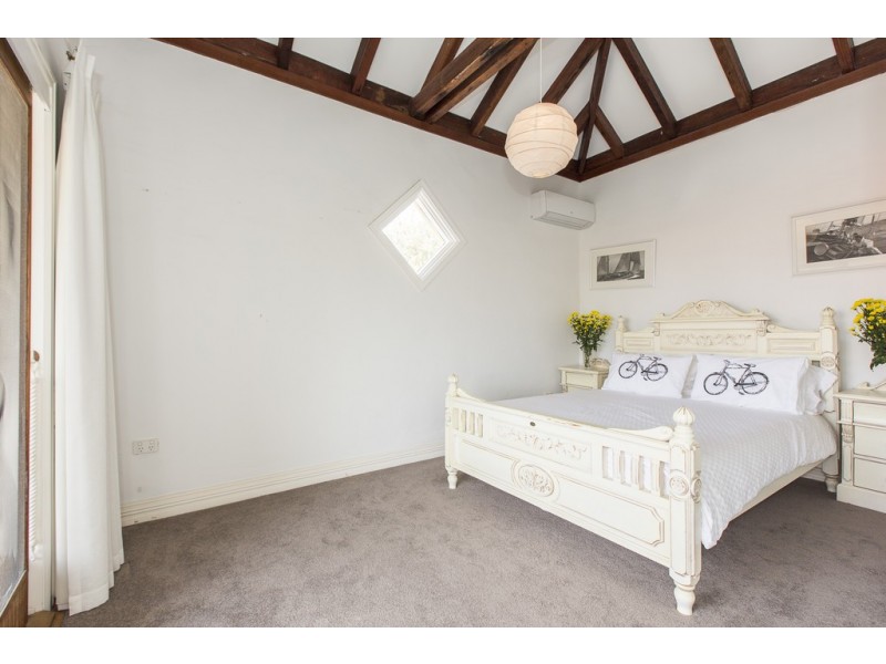 64 Thompson Road, North Fremantle WA 6159