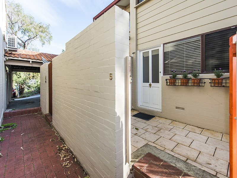 5/7 O’Halloran Lane, Mosman Park WA 6012