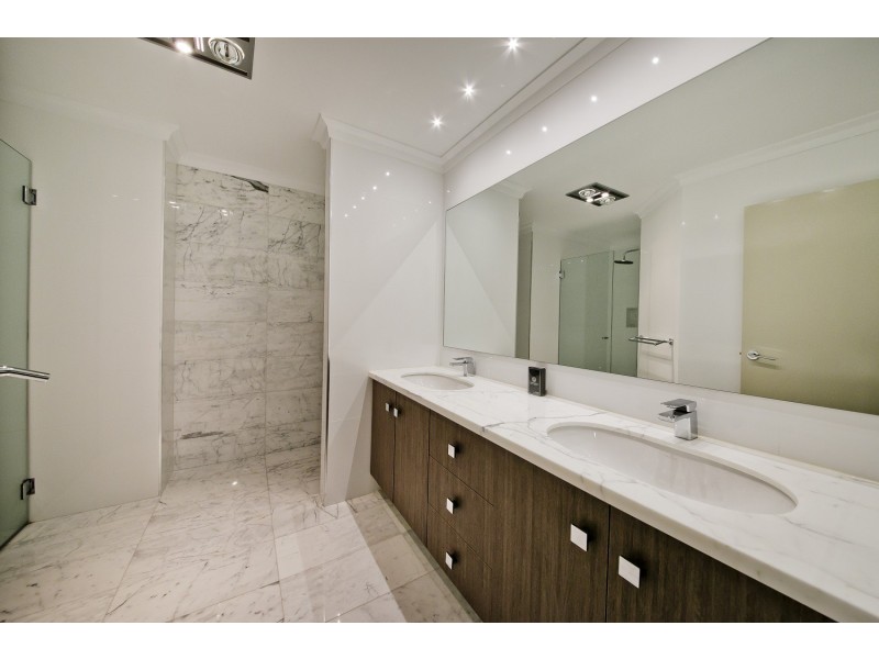 51A Sydenham Road, Doubleview WA 6018