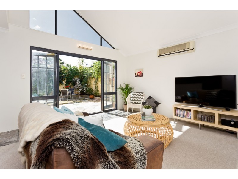 17 Ashton Avenue, Claremont WA 6010