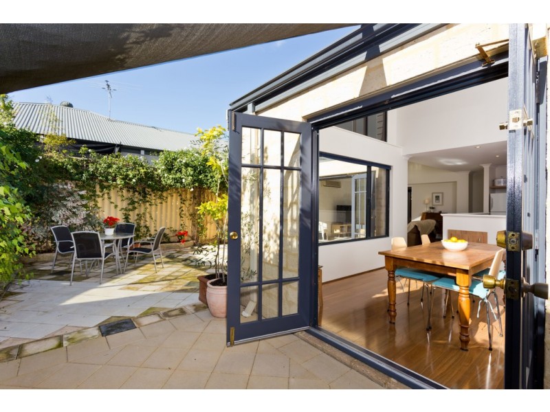 17 Ashton Avenue, Claremont WA 6010