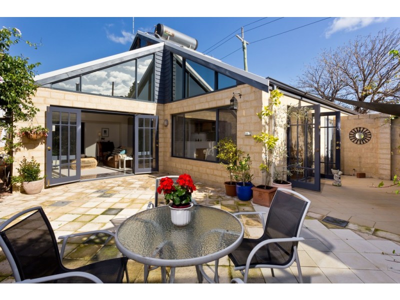 17 Ashton Avenue, Claremont WA 6010