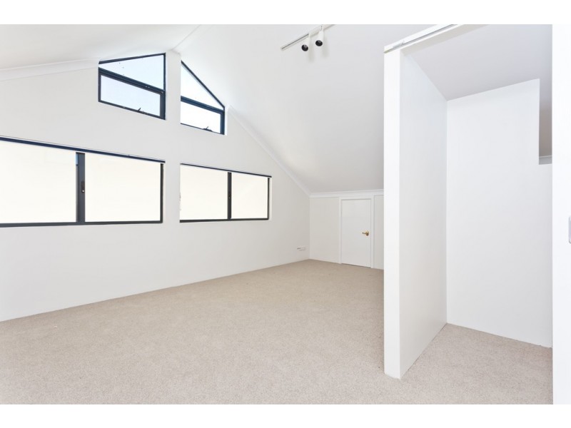 17 Ashton Avenue, Claremont WA 6010