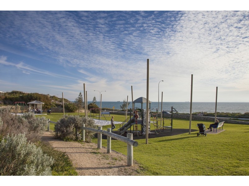 22/190 Little Marine Parade, Cottesloe WA 6011