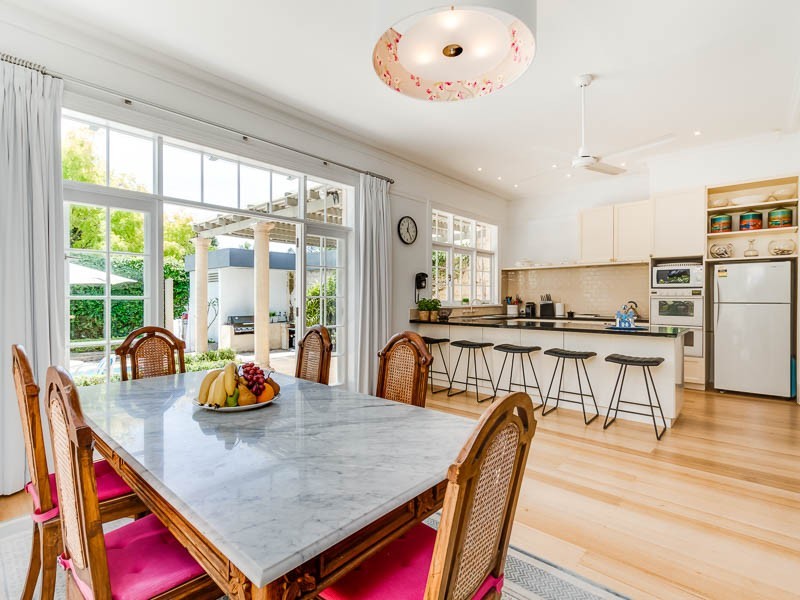 4 Reginald Street, Cottesloe WA 6011