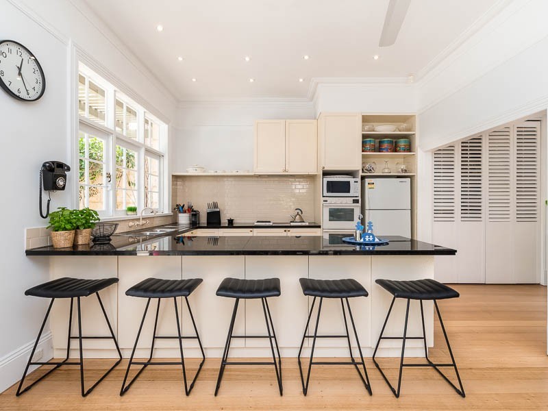 4 Reginald Street, Cottesloe WA 6011