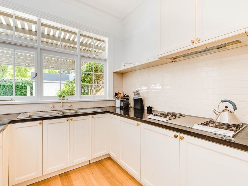 4 Reginald Street, Cottesloe WA 6011