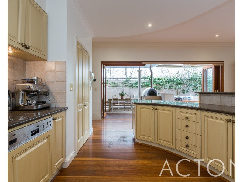 86 Clement Street, Swanbourne WA 6010