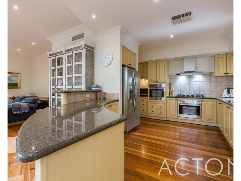 86 Clement Street, Swanbourne WA 6010