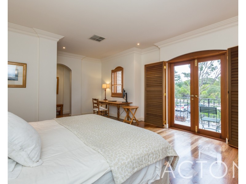 86 Clement Street, Swanbourne WA 6010