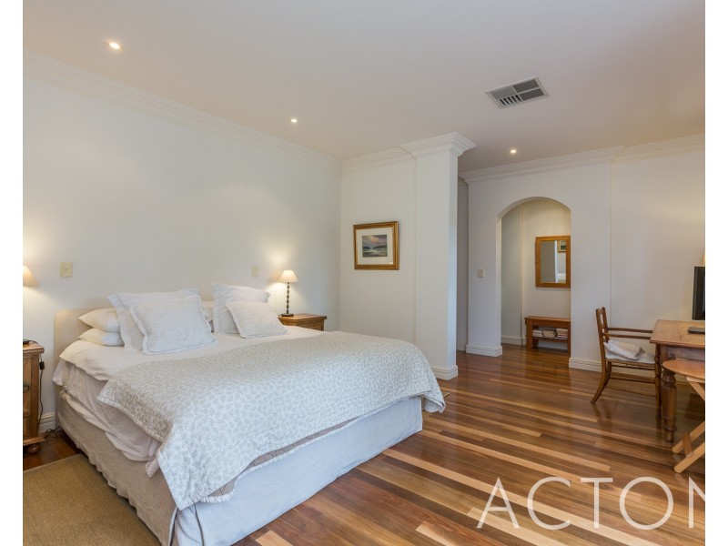 86 Clement Street, Swanbourne WA 6010