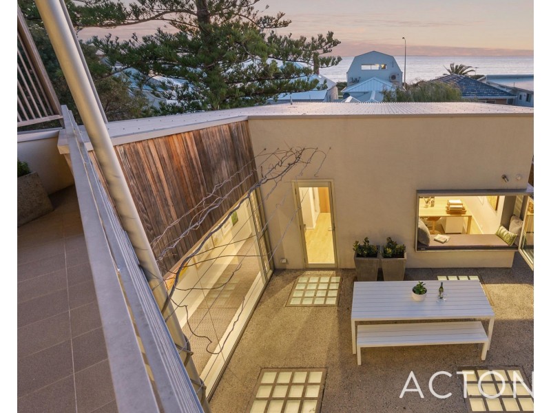 15 Curtin Avenue, Cottesloe WA 6011