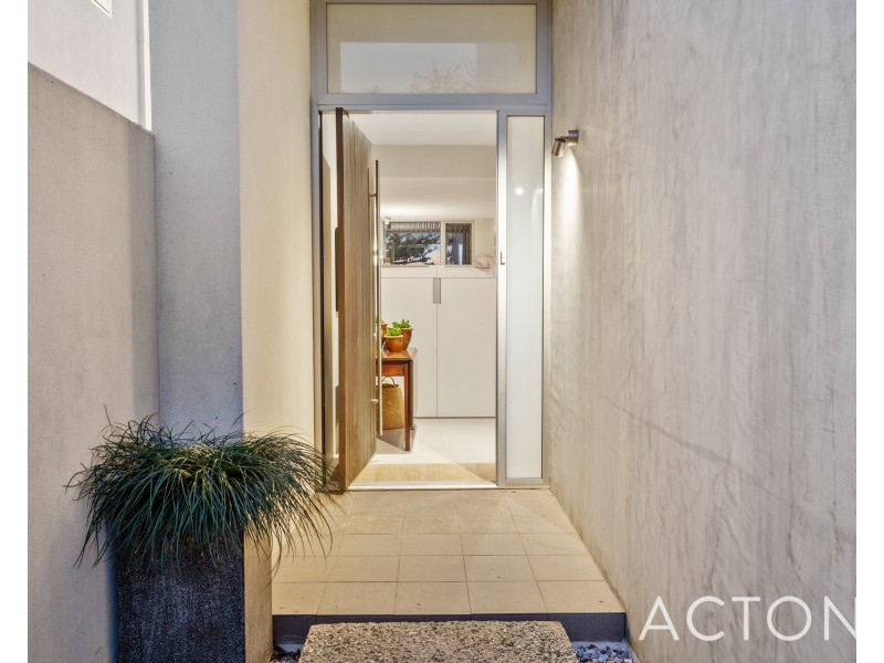 15 Curtin Avenue, Cottesloe WA 6011