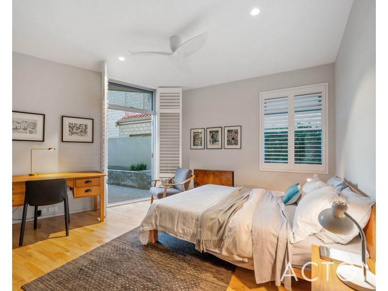15 Curtin Avenue, Cottesloe WA 6011