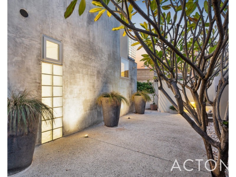 15 Curtin Avenue, Cottesloe WA 6011