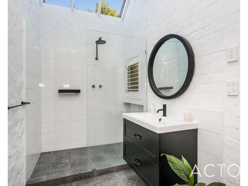 122 Townshend Road, Subiaco WA 6008