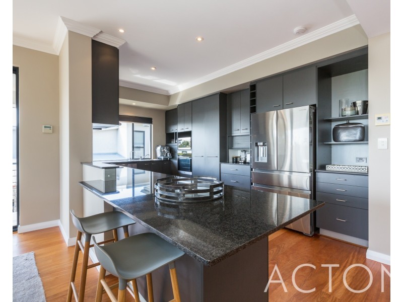 27 Saunders Street, Swanbourne WA 6010