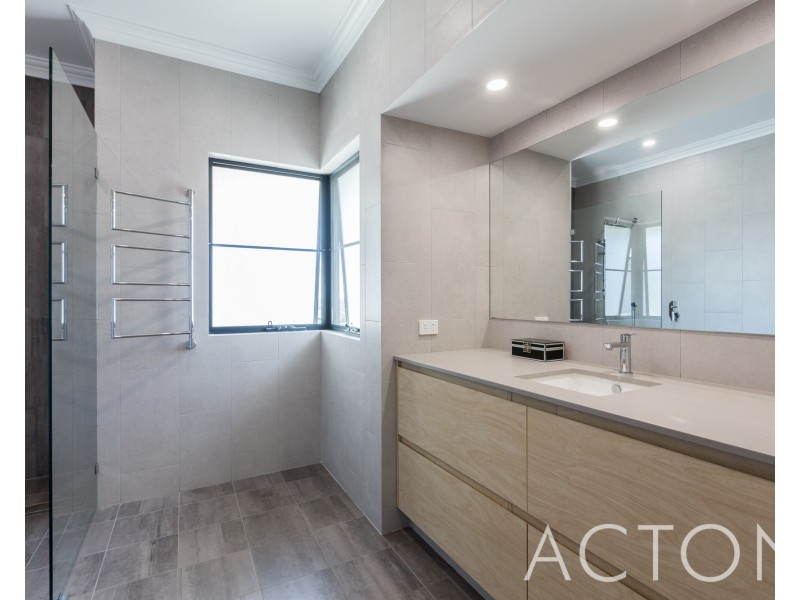 27 Saunders Street, Swanbourne WA 6010