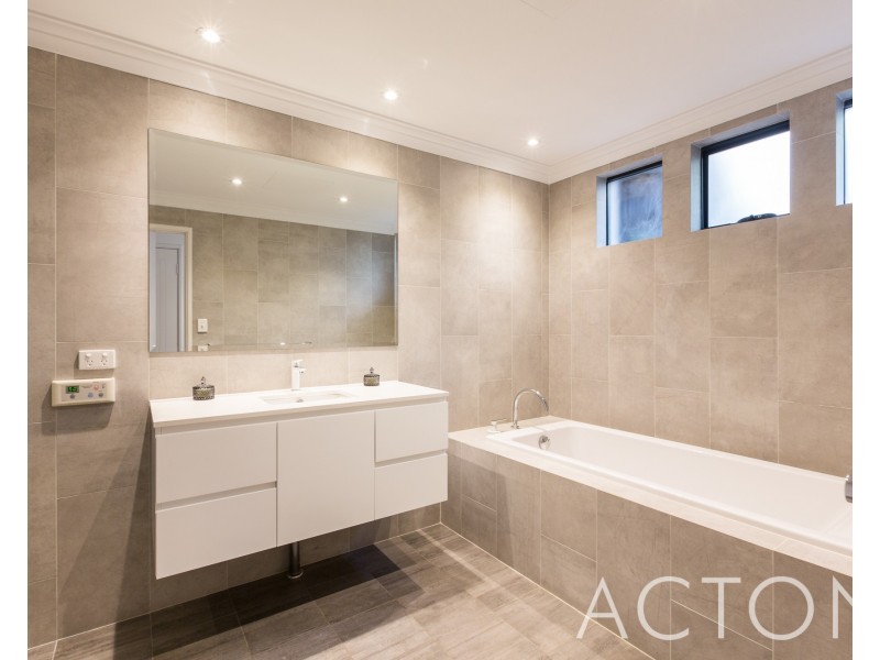 27 Saunders Street, Swanbourne WA 6010